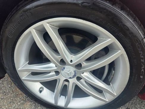 Used 2013 Mercedes-Benz C 250 Sedan w/ Multimedia Pkg image 9