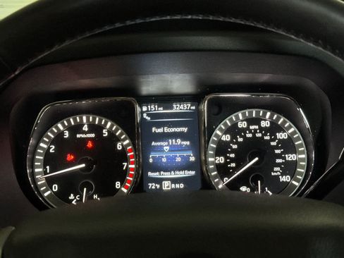 Used 2017 Nissan Titan SL RWD image 27