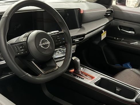 New 2026 Nissan Kicks SR w/ Cold Weather Package AWD/4WD image 19