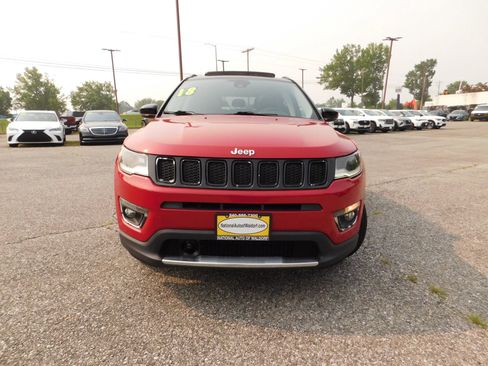 Used 2018 Jeep Compass Limited w/ Navigation Group AWD/4WD image 3