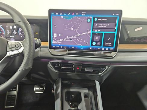 New 2026 Volkswagen Tiguan SEL R-Line AWD/4WD image 17