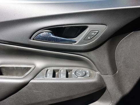 Used 2020 Chevrolet Equinox LT AWD/4WD image 36