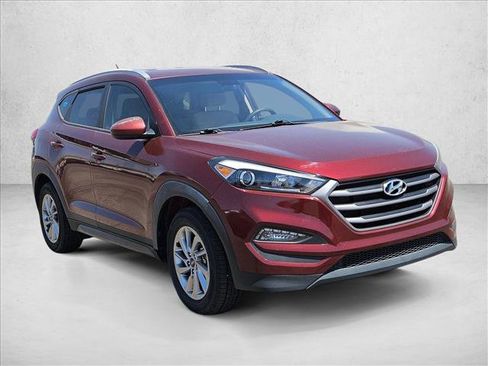 Used 2016 Hyundai Tucson SE w/ Option Group 02 FWD image 3