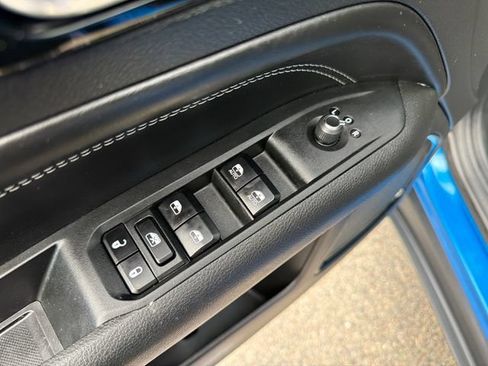 Used 2023 Jeep Compass Latitude w/ Convenience Group AWD/4WD image 24