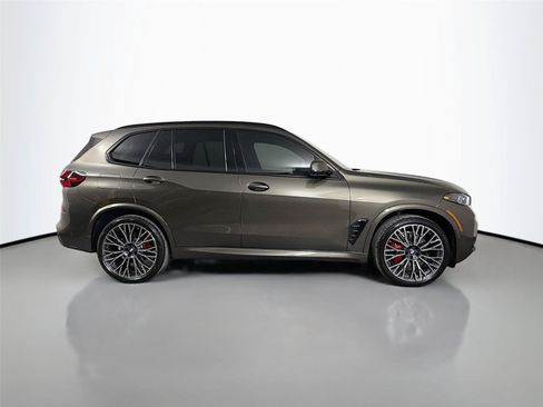 New 2026 BMW X5 xDrive40i AWD/4WD image 4
