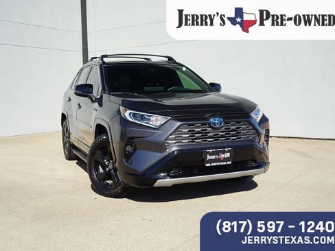Used 2020 Toyota RAV4 XSE w/ XSE Grade Weather Package image 6