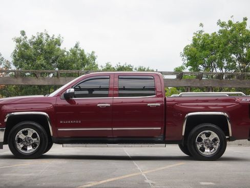 Used 2014 Chevrolet Silverado 1500 LTZ Z71 w/ LTZ Plus Package AWD/4WD image 28