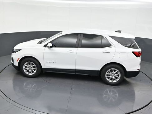 Used 2022 Chevrolet Equinox LT image 16
