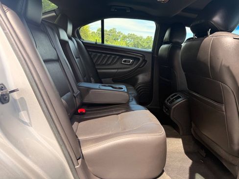 Used 2014 Ford Taurus Limited w/ Equipment Group 301A AWD/4WD image 22