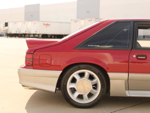 Used 1989 Ford Mustang GT RWD image 31