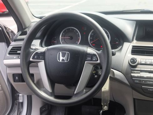 Used 2011 Honda Accord LX image 14