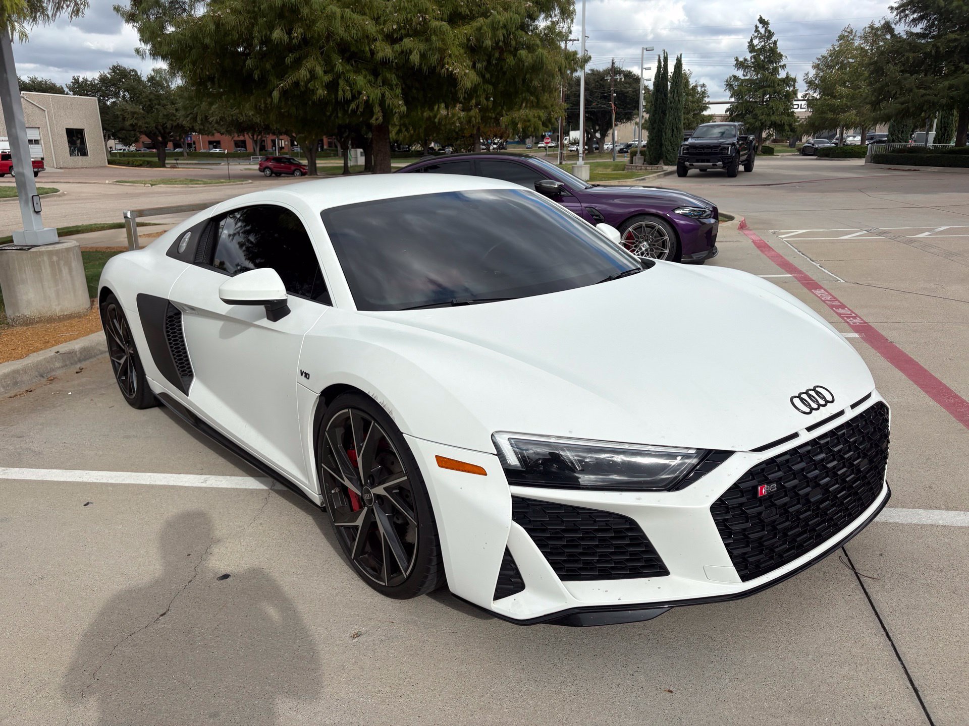 Used 2021 Audi R8 V10 w/ Premium Package RWD image 3