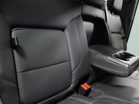 Used 2024 GMC Sierra 2500 Denali w/ Technology Package image 29