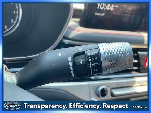 Used 2025 Genesis G70 2.5T w/ Sport Prestige Package image 25