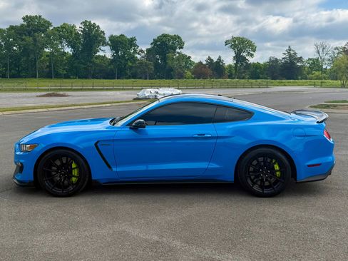 Used 2017 Ford Mustang Shelby GT350 w/ Electronics Package RWD image 8
