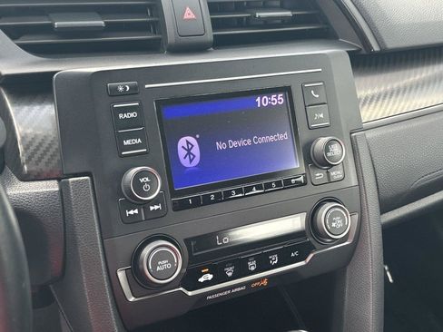 Used 2018 Honda Civic Sport image 15