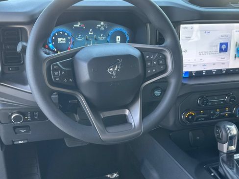New 2026 Ford Bronco 2-Door AWD/4WD image 14