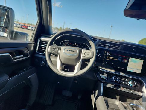 New 2026 GMC Sierra 2500 Denali w/ Denali Reserve Package image 12