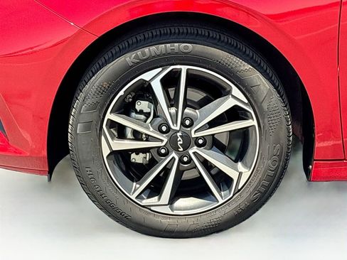 Used 2024 Kia Forte LXS w/ LXS Technology Package FWD image 29