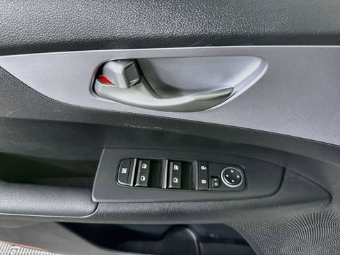 Used 2024 Kia Forte LXS w/ LXS Technology Package FWD image 22