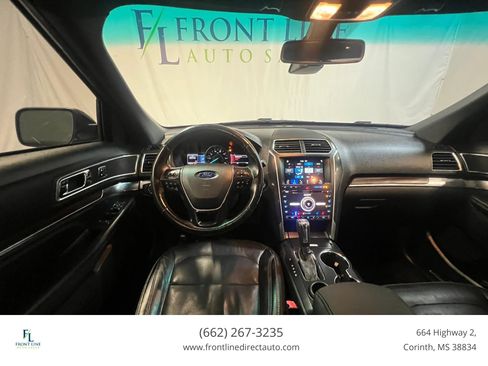 Used 2017 Ford Explorer Limited w/ Equipment Group 301A FWD image 14