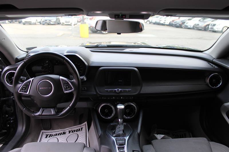 Used 2022 Chevrolet Camaro LT RWD image 13