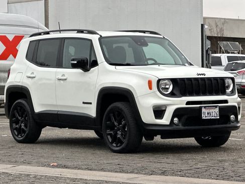 Used 2023 Jeep Renegade Altitude image 9