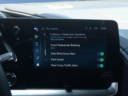 Used 2024 Chevrolet Corvette Stingray Preferred Conv w/ Z51 Performance Package RWD image 27