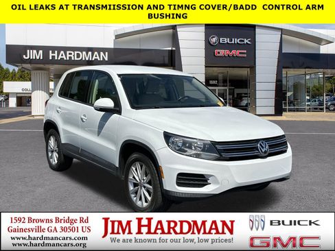 Used 2014 Volkswagen Tiguan S FWD image 1