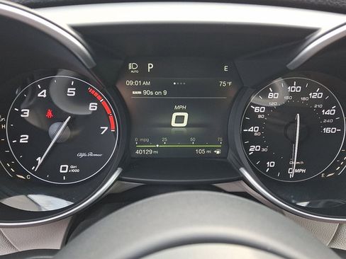 Used 2019 Alfa Romeo Giulia AWD w/ Nero Edizione image 22