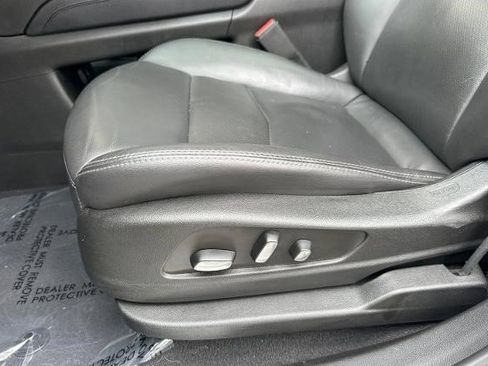 Certified 2023 Cadillac XT5 Premium Luxury image 13