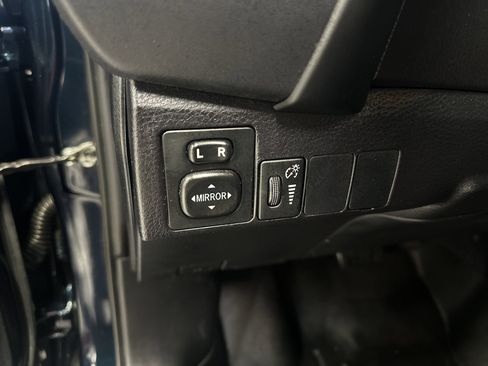 Used 2017 Toyota Corolla L image 21