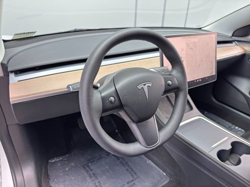 Used 2023 Tesla Model 3 Standard Range RWD image 14