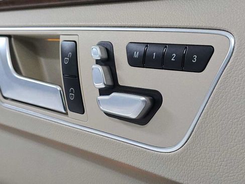 Certified 2016 Mercedes-Benz E 350 Sedan image 24