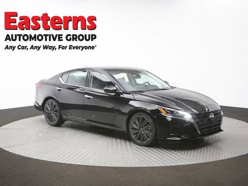 Used 2023 Nissan Altima 2.5 SL FWD image 49