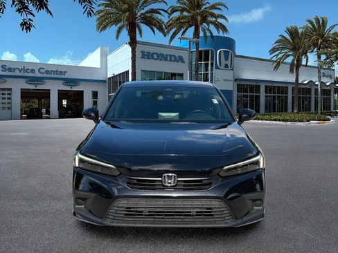 Used 2023 Honda Civic Sport image 3