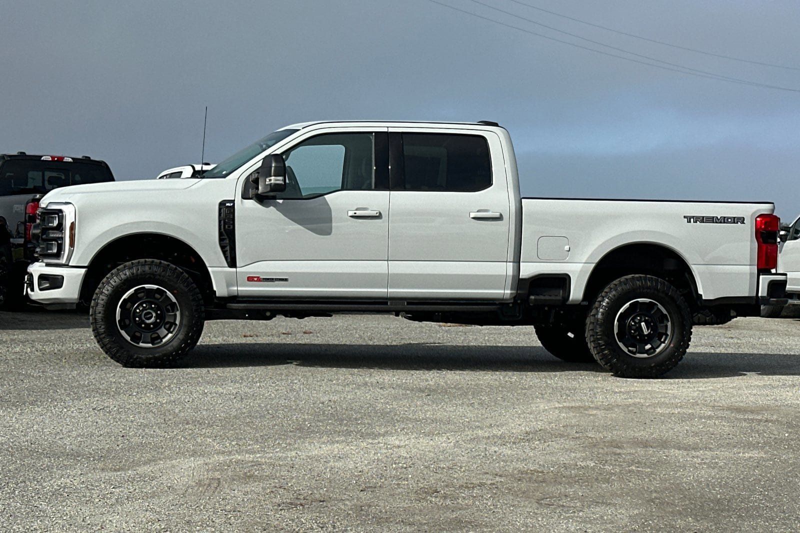 New 2026 Ford F350 XLT w/ XLT Premium Package AWD/4WD image 2