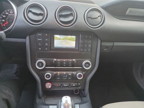 Used 2021 Ford Mustang Convertible image 9