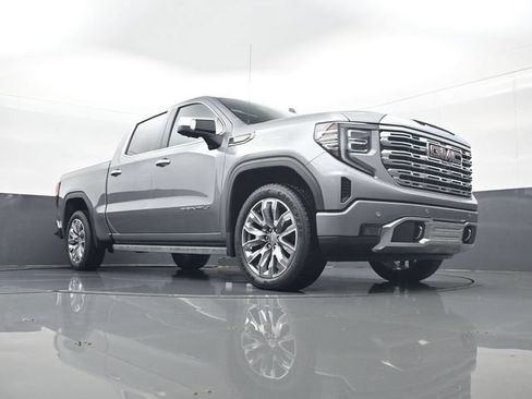 Used 2023 GMC Sierra 1500 Denali w/ Denali Reserve Package AWD/4WD image 23