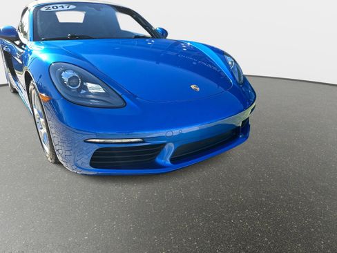 Used 2017 Porsche 718 Boxster image 13