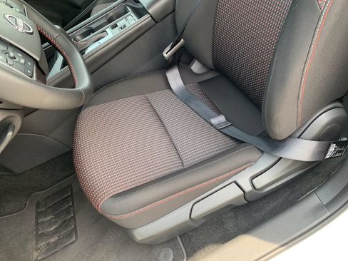 Used 2026 Nissan Sentra SR w/ Floor Mat Package FWD image 22