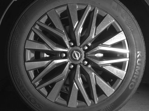 Used 2025 Nissan Altima 2.5 SV FWD image 15