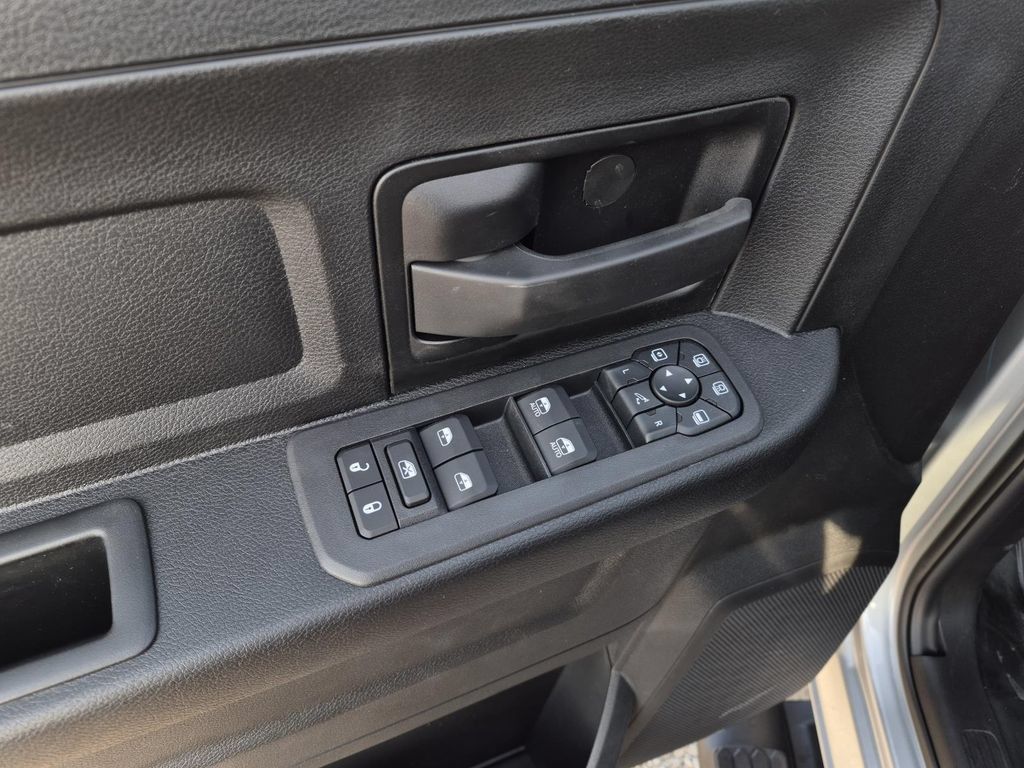 New 2026 RAM 3500 Tradesman AWD/4WD image 10