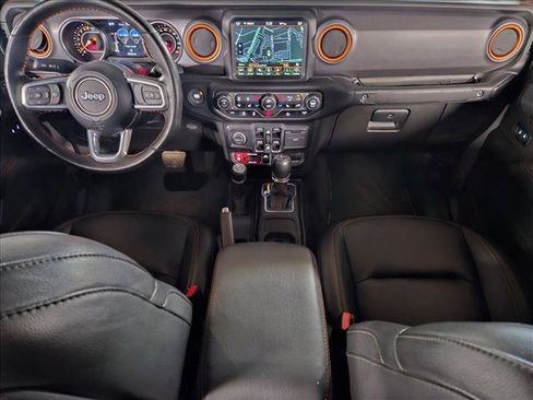 Used 2023 Jeep Gladiator Mojave w/ Cold Weather Group AWD/4WD image 17