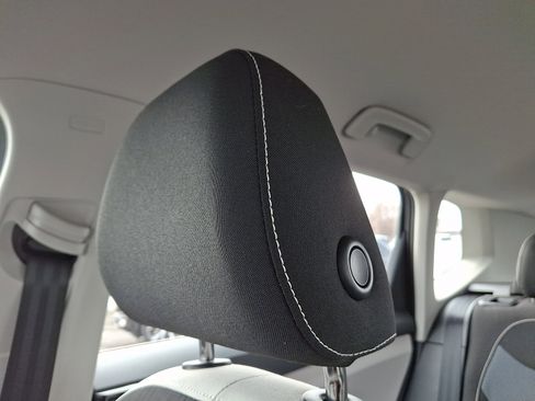 Used 2025 Volkswagen Taos S image 13