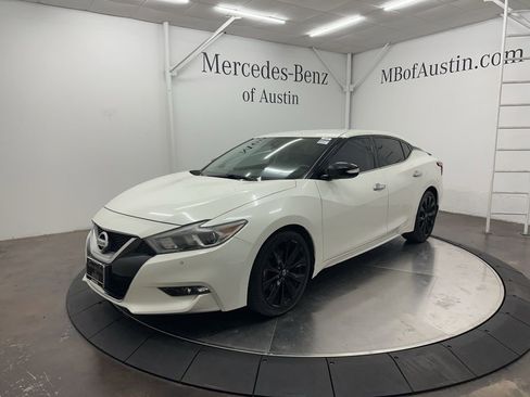 Used 2017 Nissan Maxima SR w/ Midnight Edition image 3