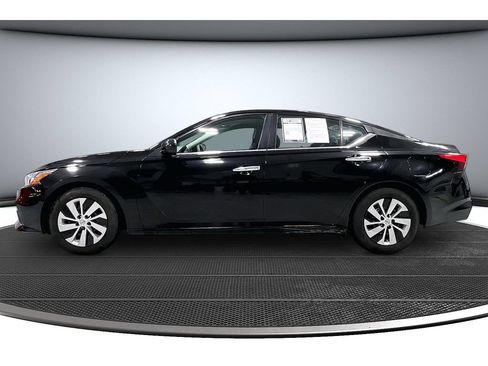 Used 2019 Nissan Altima 2.5 S FWD image 16