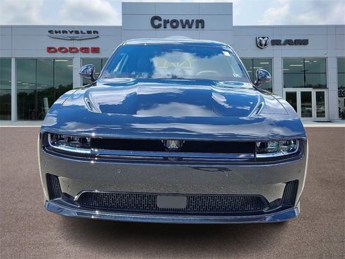 Used 2025 Dodge Charger R/T w/ Quick Order Package 25M R/T image 2