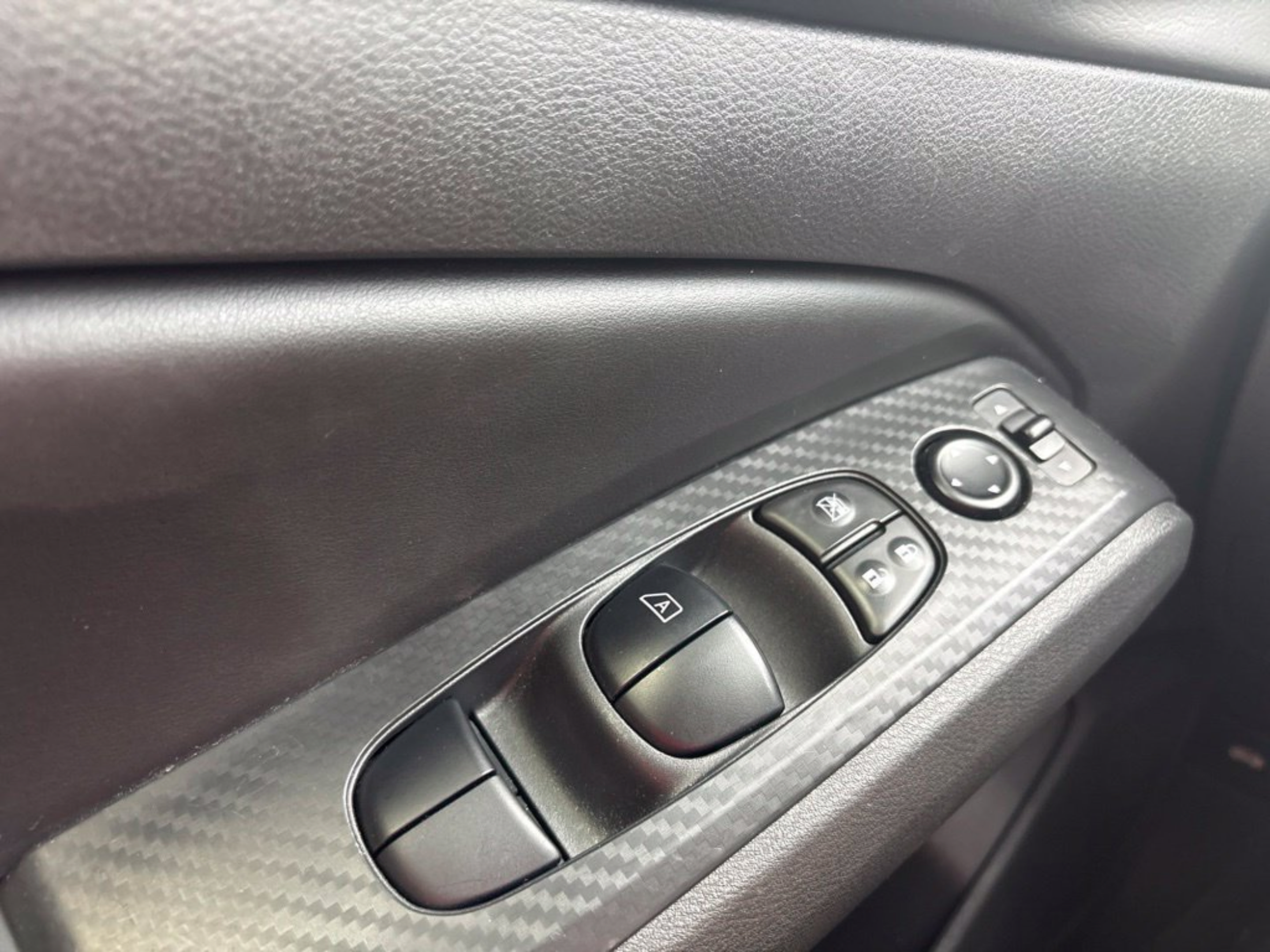 Used 2024 Nissan Altima 2.5 SV w/ SV Premium Package FWD image 16
