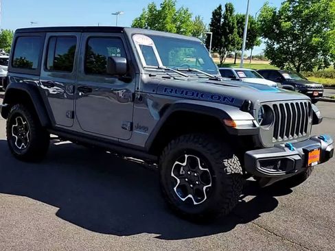 Used 2023 Jeep Wrangler Unlimited Rubicon 4xe w/ Cold Weather Group AWD/4WD image 2